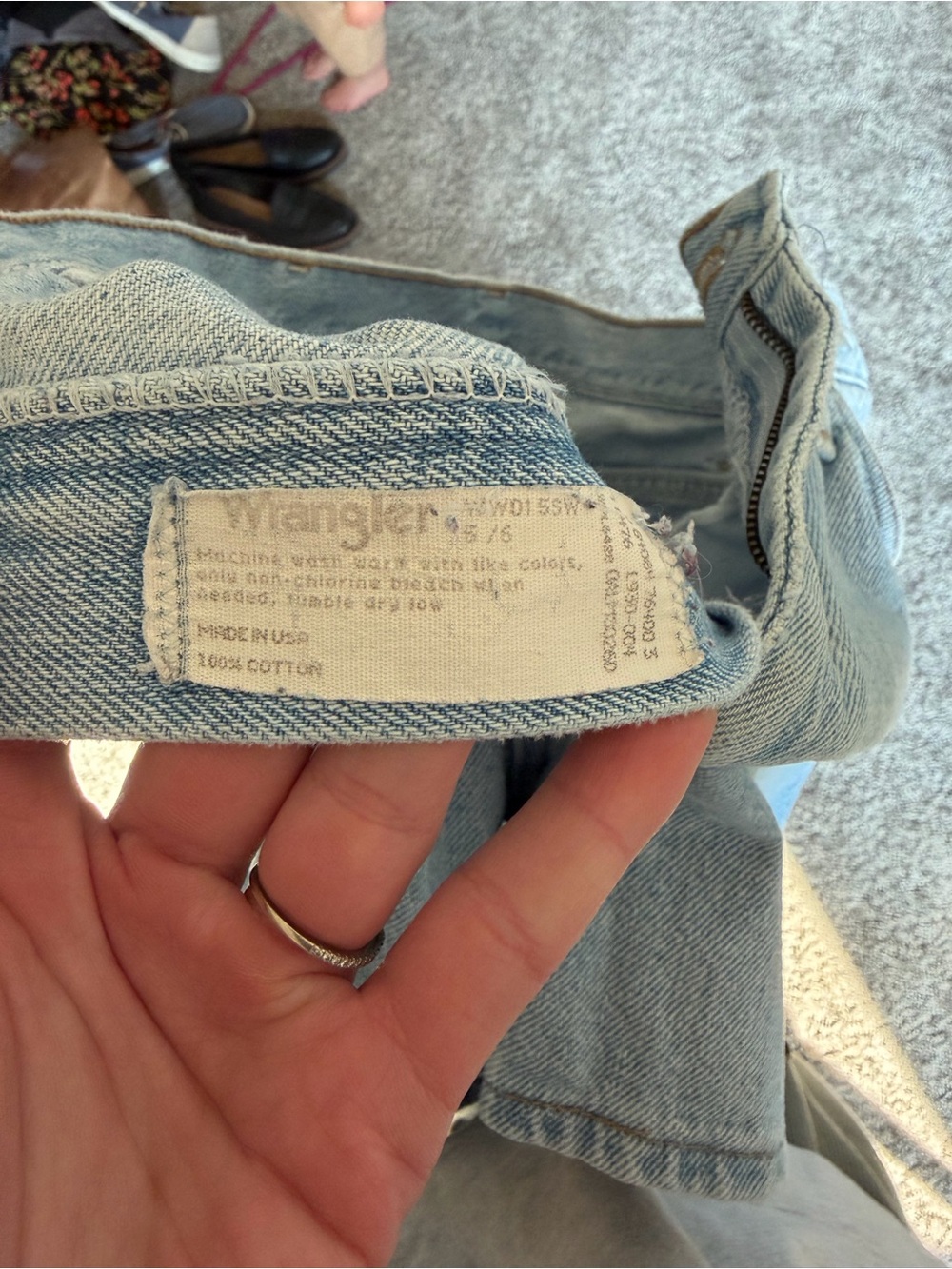 Vintage WRANGLER Light Blue Denim High-Rise Women's Shorts - Picture 3 of 3
